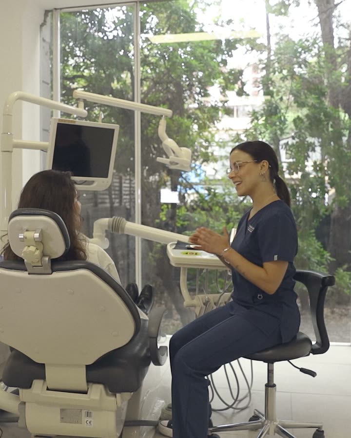 Secuencia del método: conversación, escáner intraoral, tomografía y planificación digital